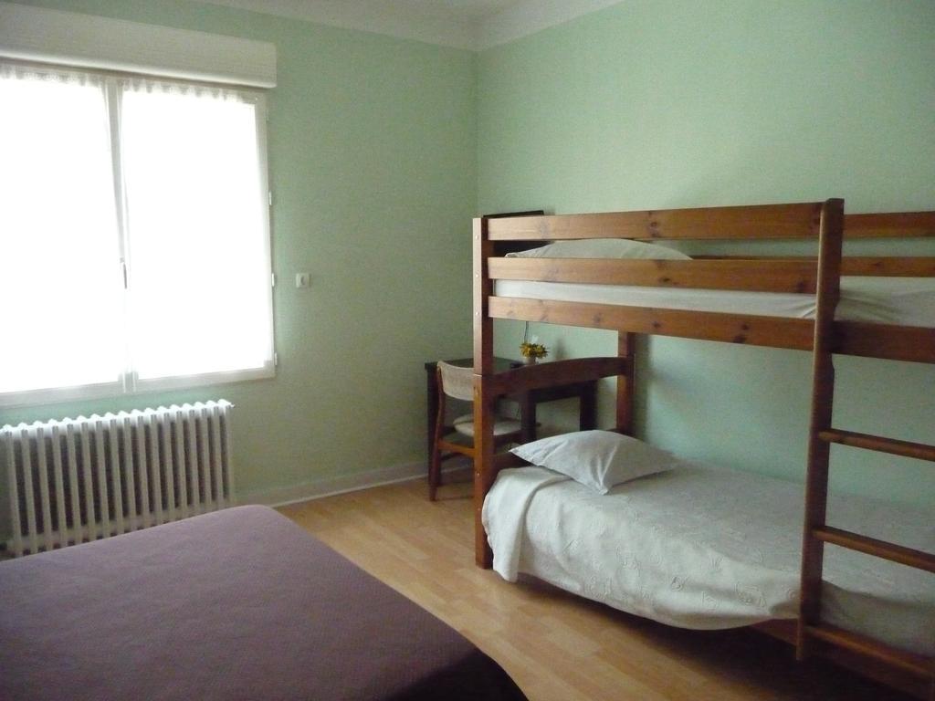Hotel De La Gare Périgueux Стая снимка