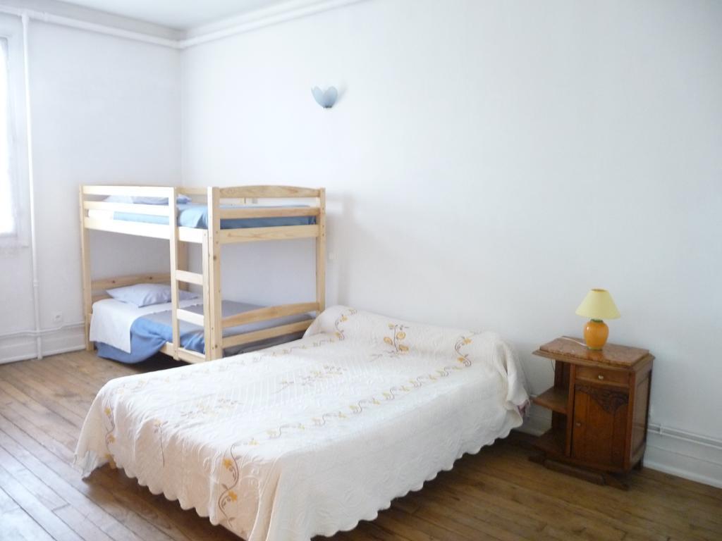 Hotel De La Gare Périgueux Стая снимка